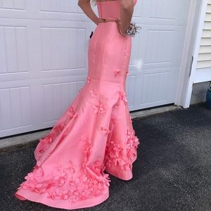 Sherri Hill Size 6!